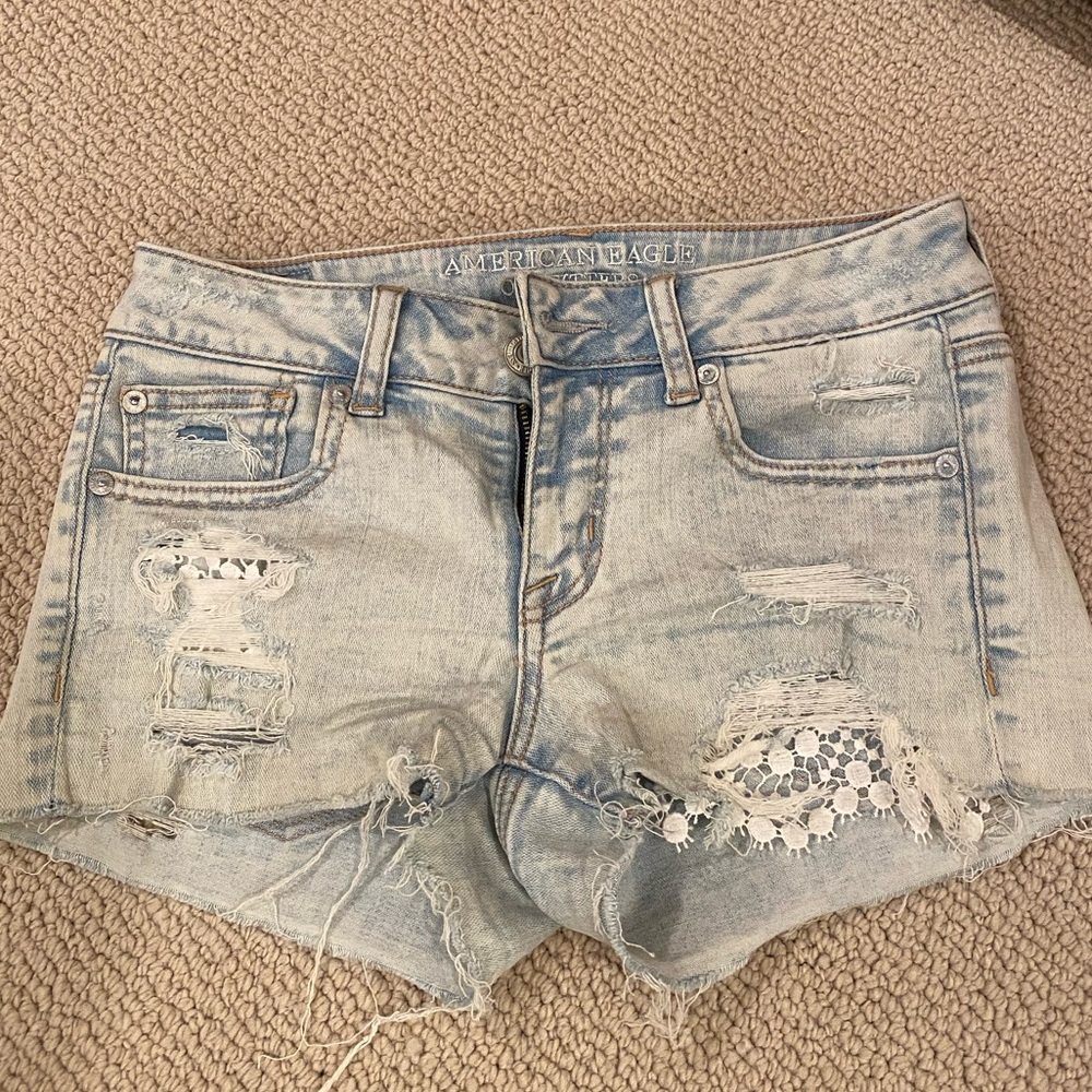 American Eagle shortie jean shorts size 2